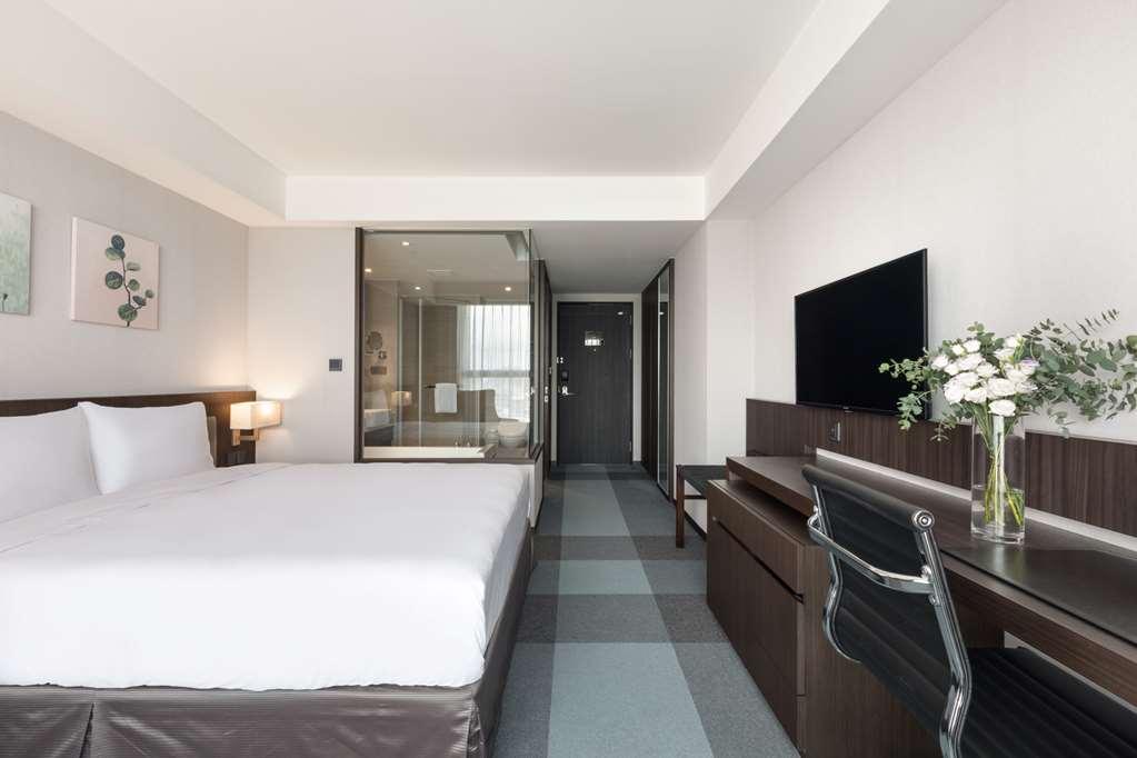 Lakeshore Hotel تاينان الغرفة الصورة