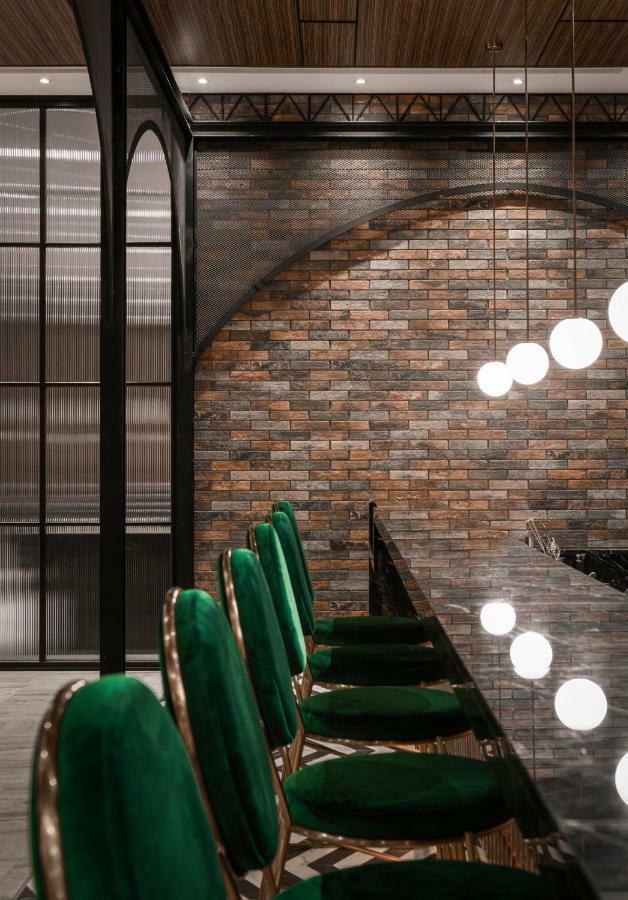 Lakeshore Hotel تاينان المظهر الخارجي الصورة